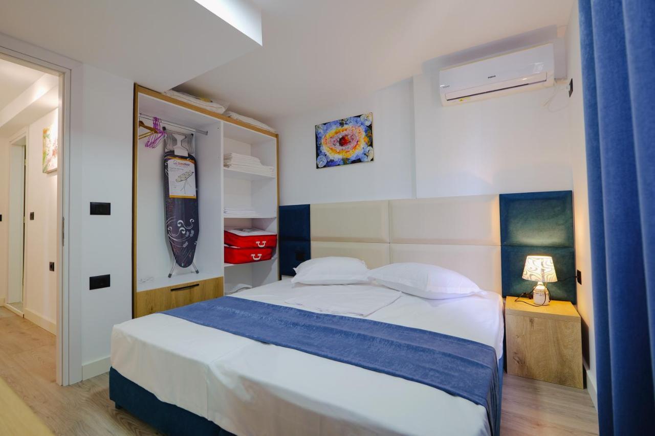 2E Apartments Sarandë Exteriör bild