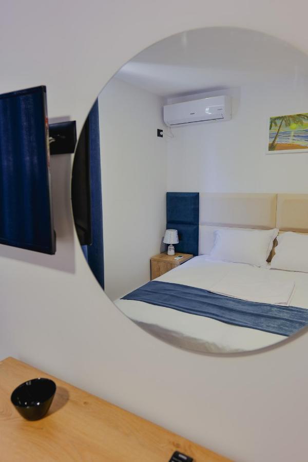 2E Apartments Sarandë Exteriör bild