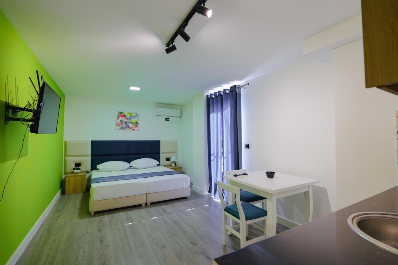 2E Apartments Sarandë Exteriör bild