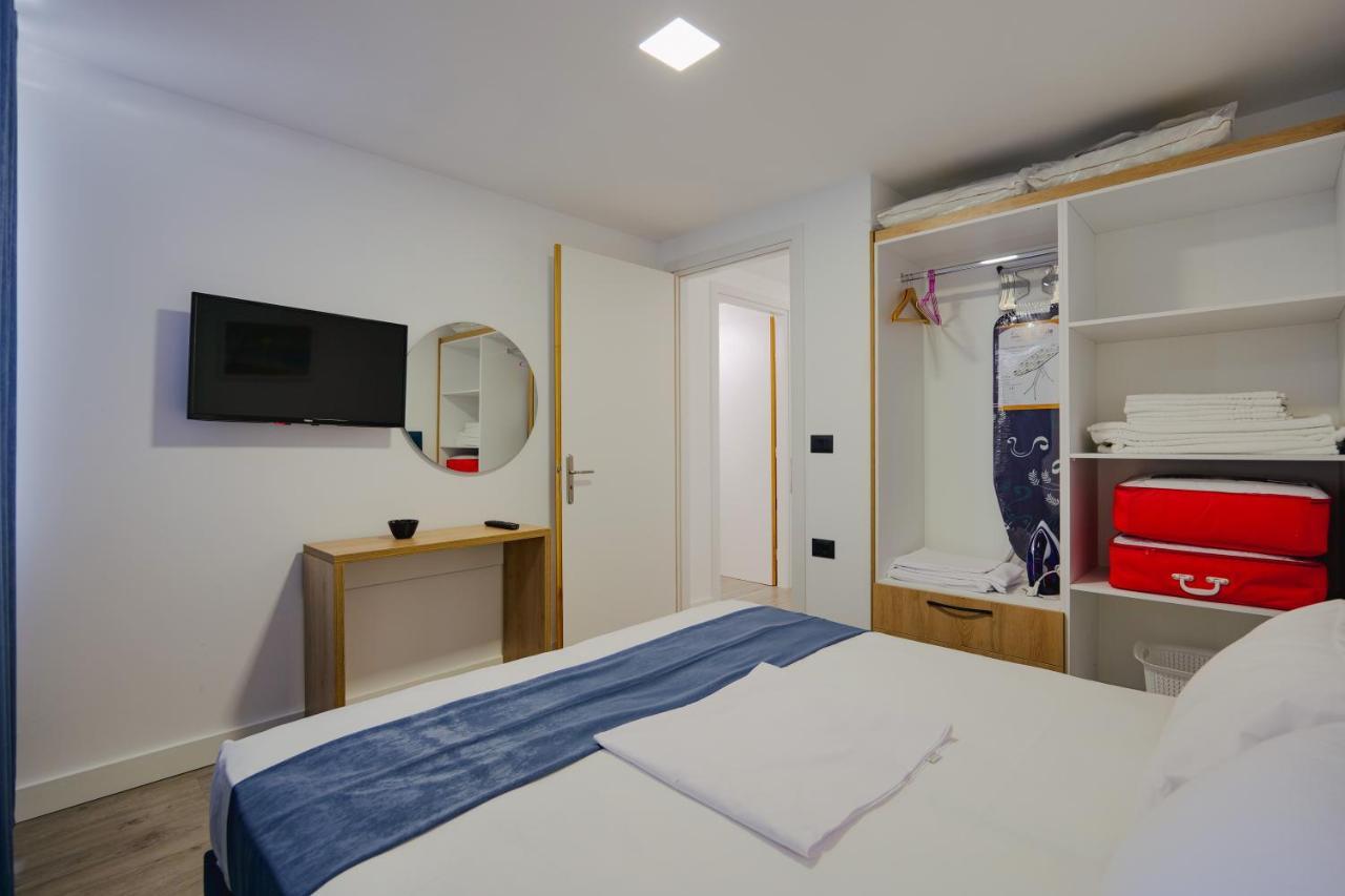 2E Apartments Sarandë Exteriör bild